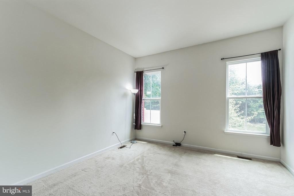 41673 Mcmonagle Square - Photo 12