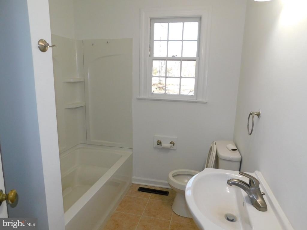 10374 Rectory Lane - Photo 4