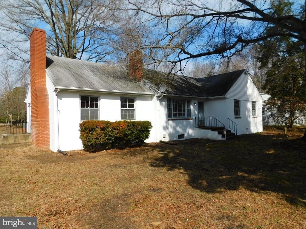 10374 Rectory Lane - Photo 0