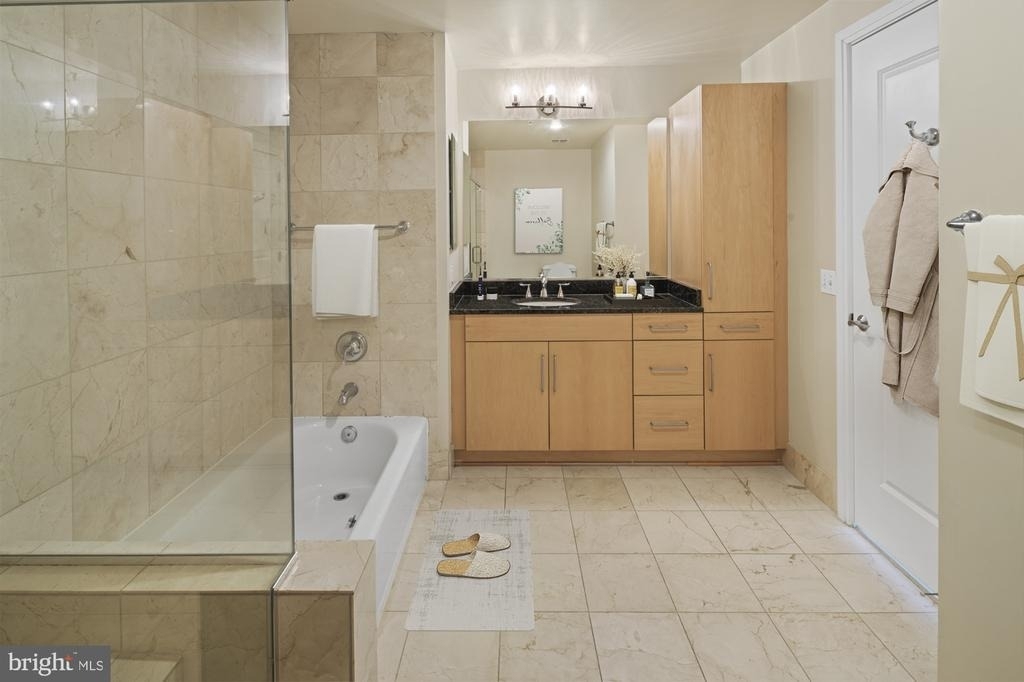 8220 Crestwood Drive - Photo 5