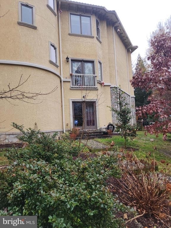 6953 Pine Crest Avenue - Photo 0