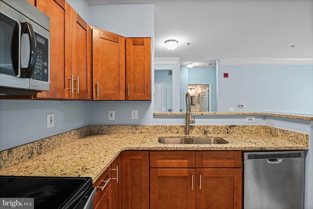 1580 Spring Gate Drive - Photo 7