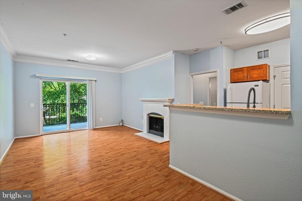 1580 Spring Gate Drive - Photo 2