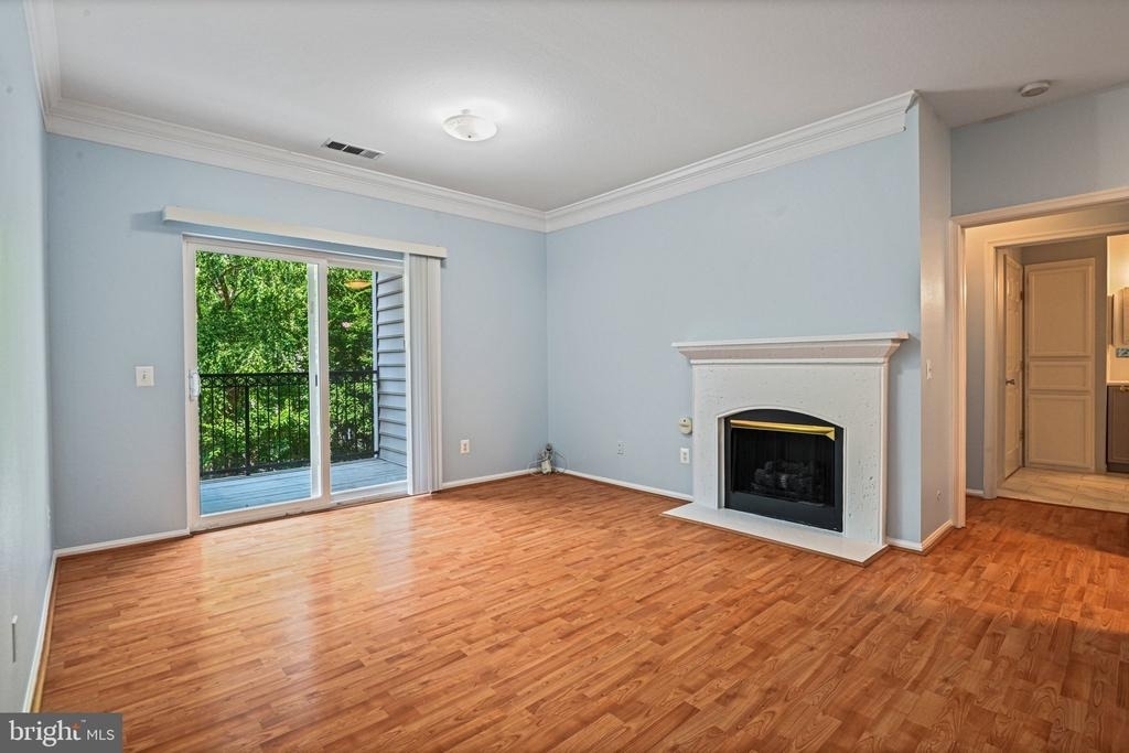 1580 Spring Gate Drive - Photo 3