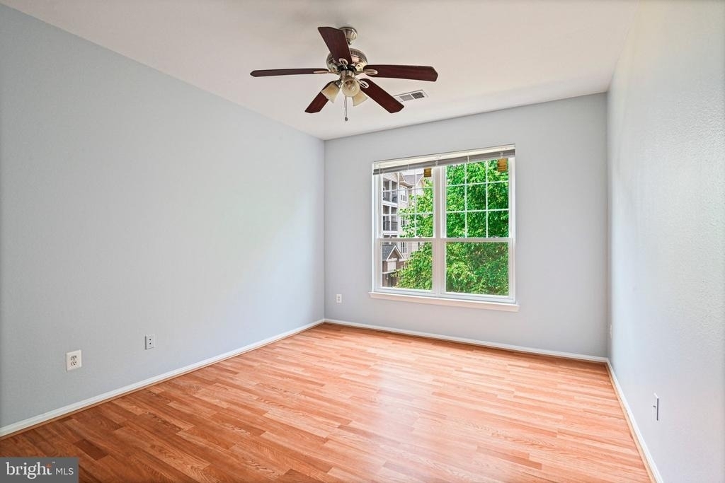 1580 Spring Gate Drive - Photo 19