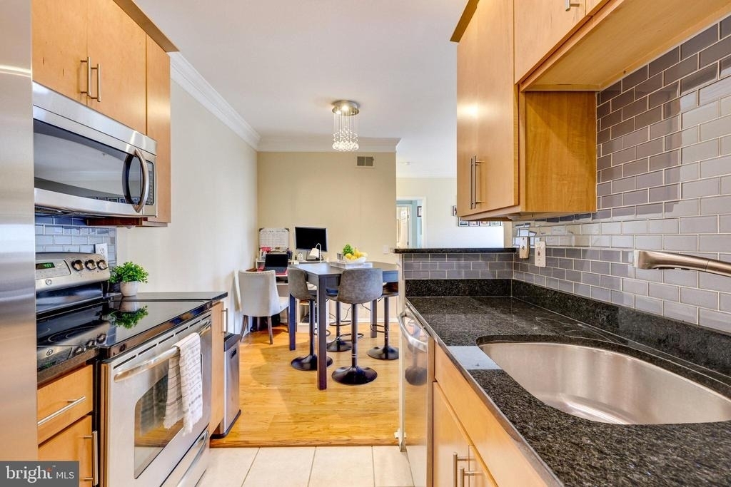 1591 Spring Gate Drive - Photo 16