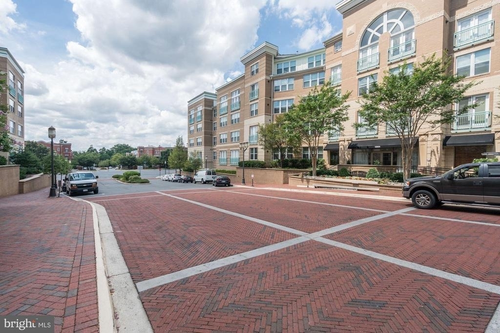 12001 Market Street - Photo 20