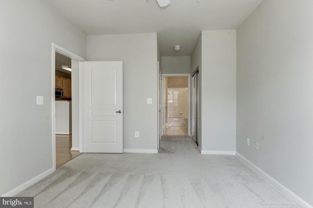 12001 Market Street - Photo 9