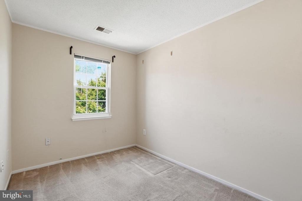 2391 Hunters Square Court - Photo 11