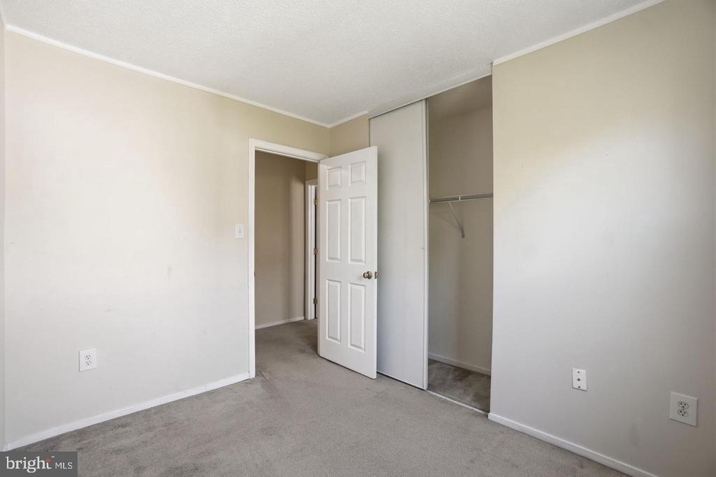 2391 Hunters Square Court - Photo 12