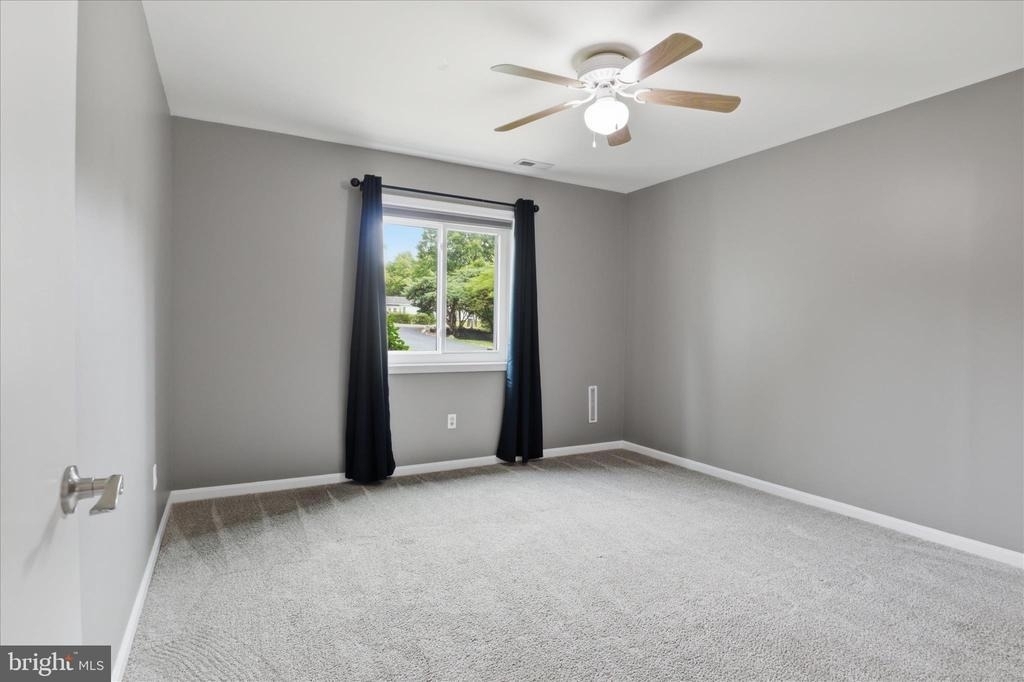 7264 Twilight Court - Photo 32