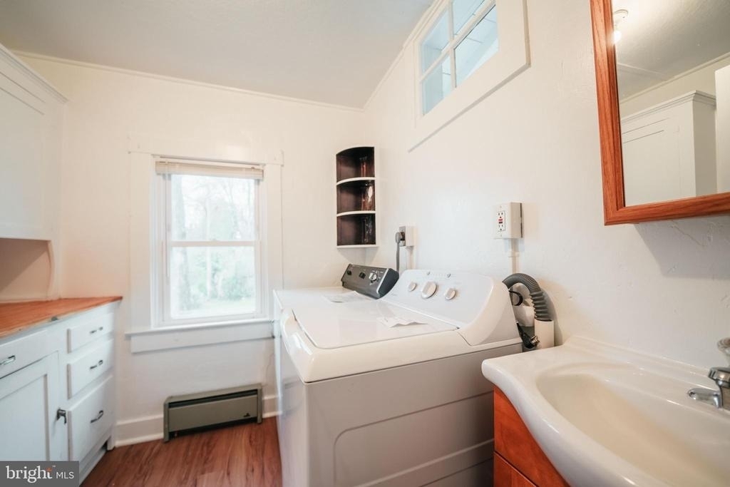 30 S Calhoun Street - Photo 18
