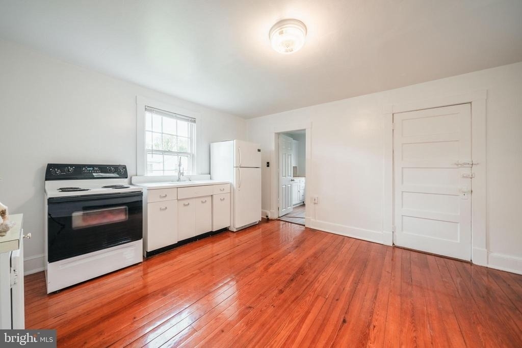 30 S Calhoun Street - Photo 13