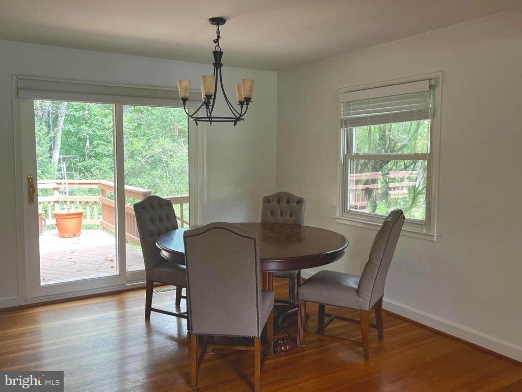 1108 Archer Court - Photo 2
