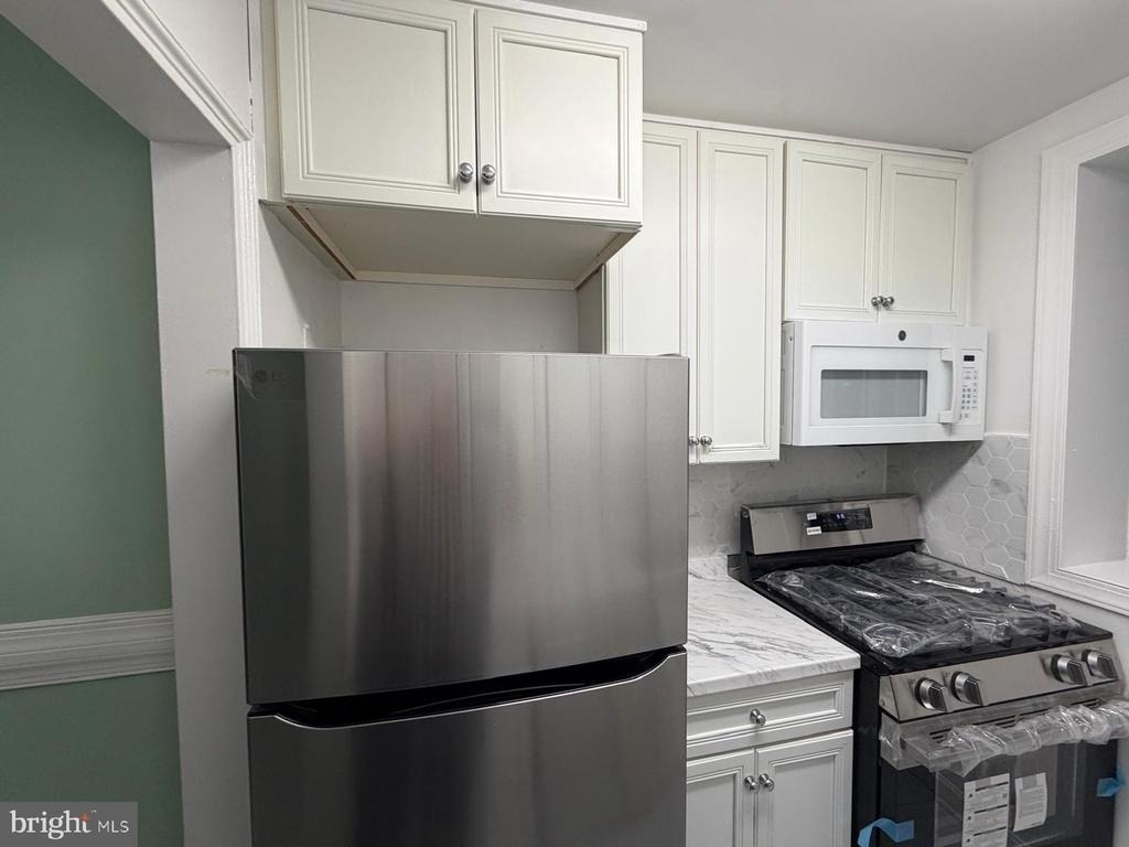 4316 N Pershing Drive - Photo 5