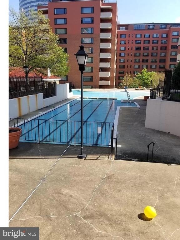 1011 Arlington Boulevard - Photo 9