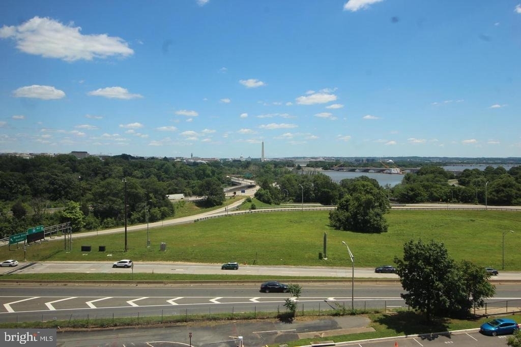 1011 Arlington Boulevard - Photo 4