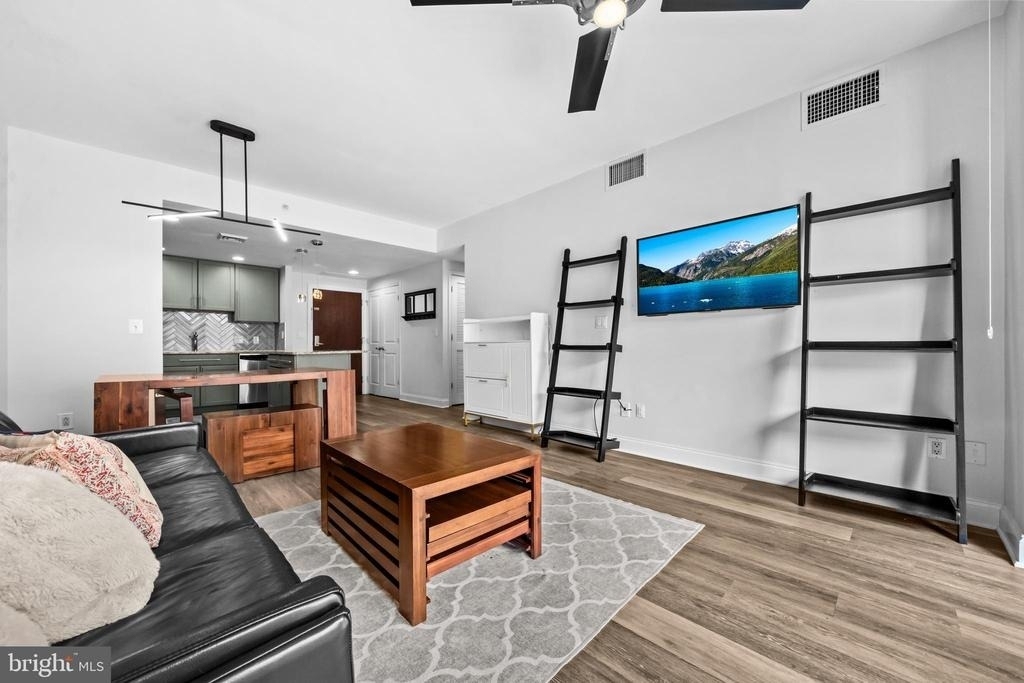 1020 N Highland Street - Photo 14