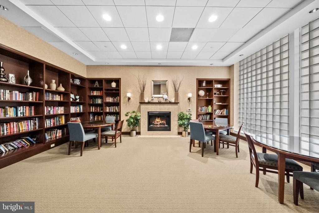 1020 N Highland Street - Photo 28
