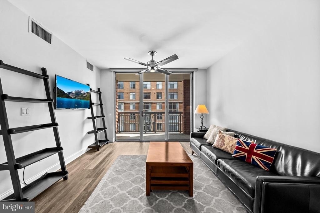 1020 N Highland Street - Photo 13