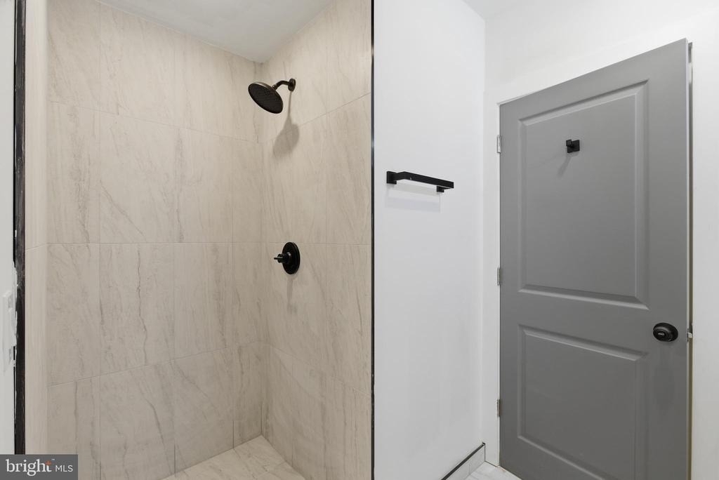 630 W Cumberland Street - Photo 7