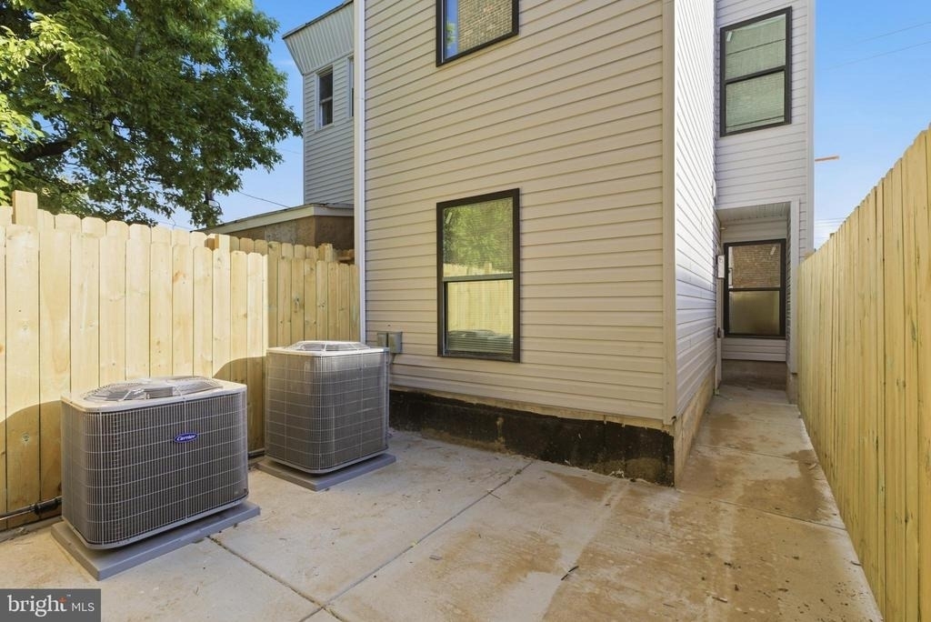 630 W Cumberland Street - Photo 12