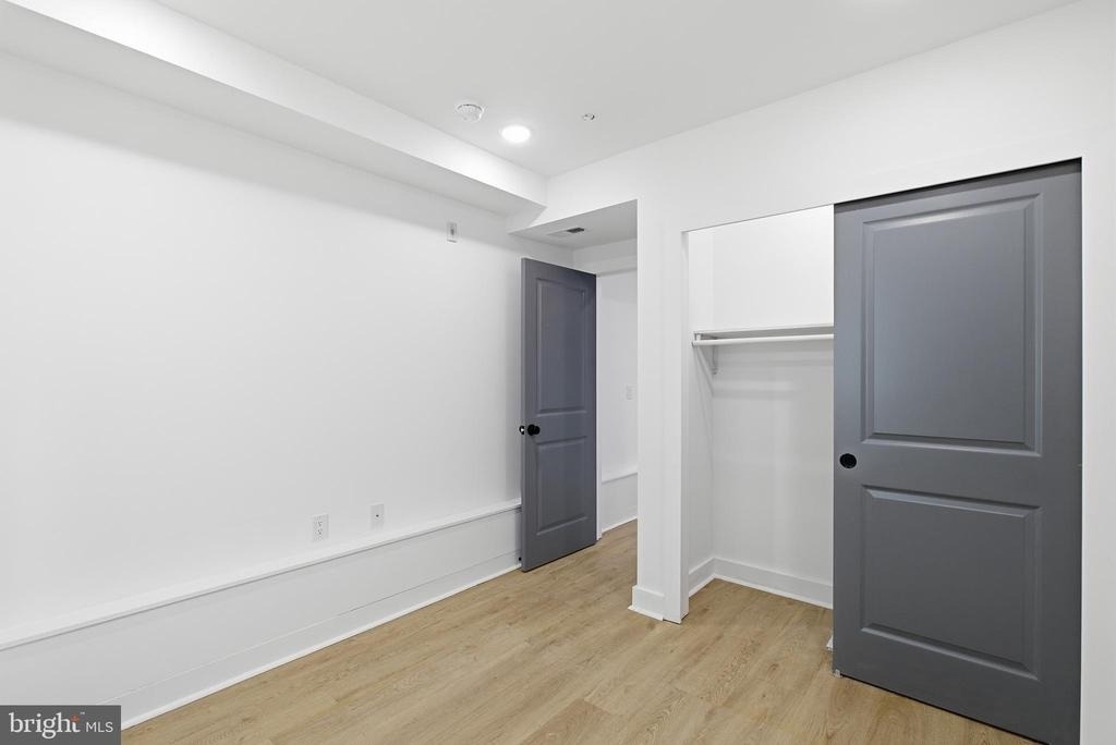 630 W Cumberland Street - Photo 11
