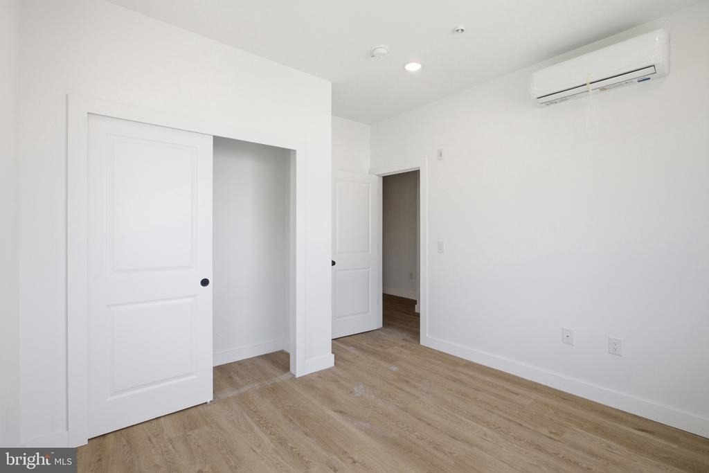 613 N Brooklyn Street - Photo 8