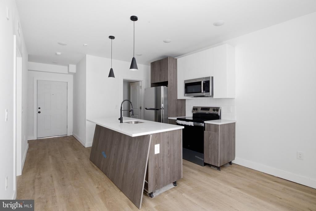 613 N Brooklyn Street - Photo 1