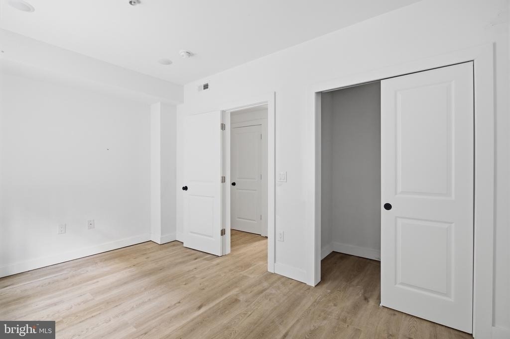613 N Brooklyn Street - Photo 7