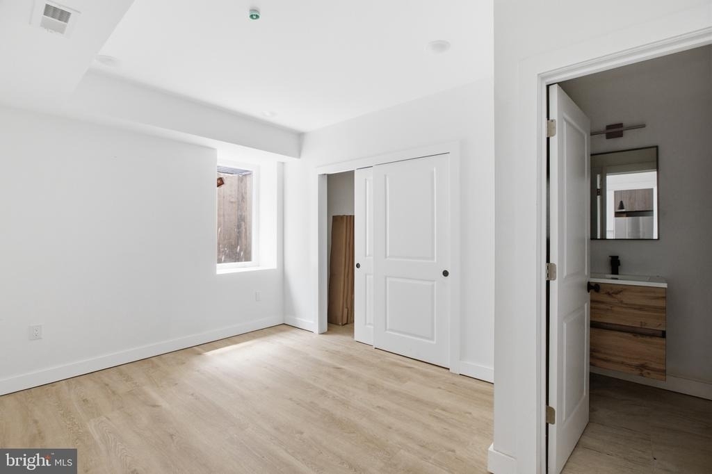 613 N Brooklyn Street - Photo 3