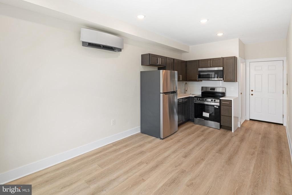 5217 Warren Street - Photo 0