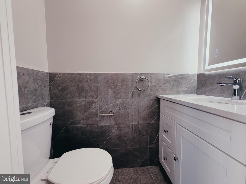 2720 W Thompson Street - Photo 3