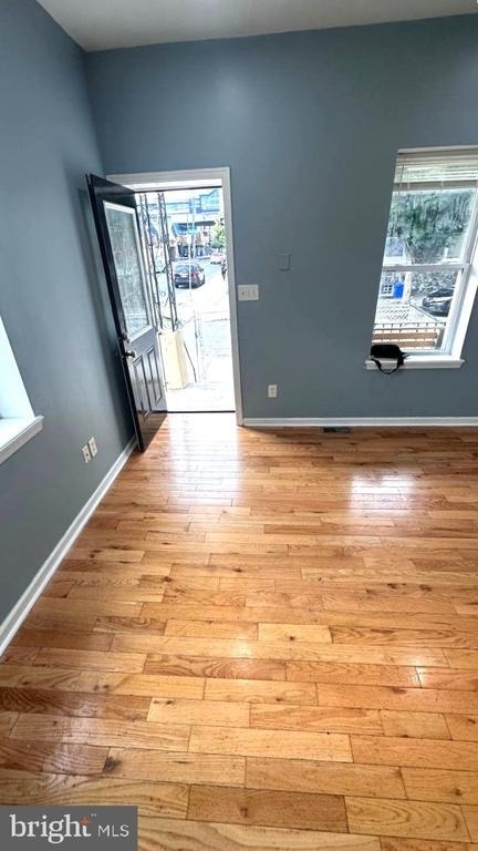 5578 Ludlow Street - Photo 3