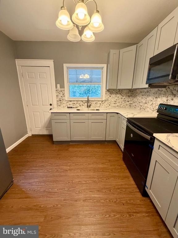 3925 N 6th Street - Photo 2