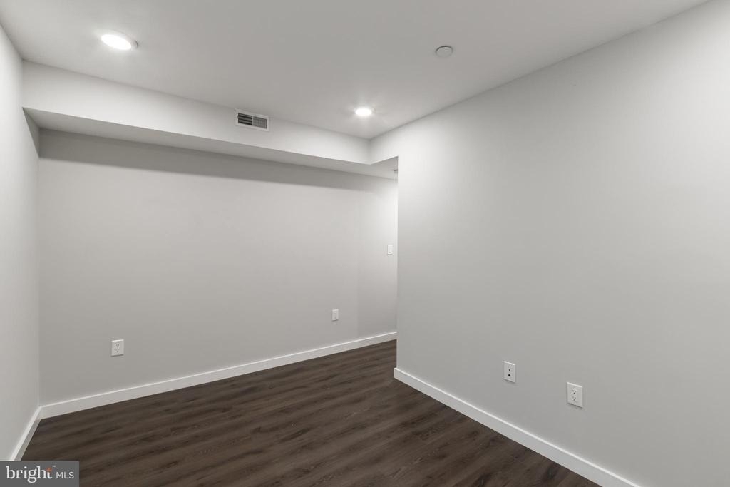 749 N 20th Street - Photo 4