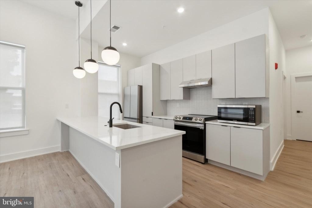 139 W Chelten Avenue - Photo 45