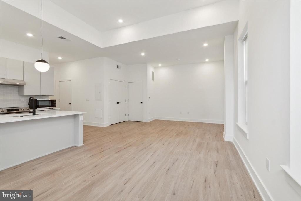 139 W Chelten Avenue - Photo 40