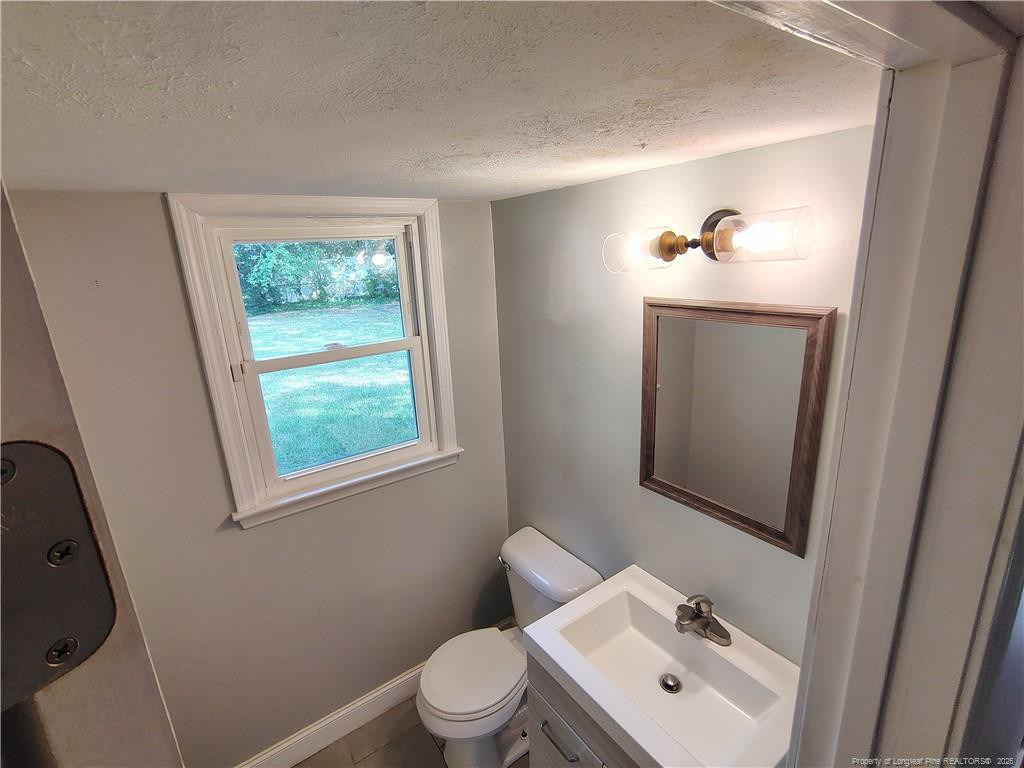 515 Farmview Drive - Photo 3