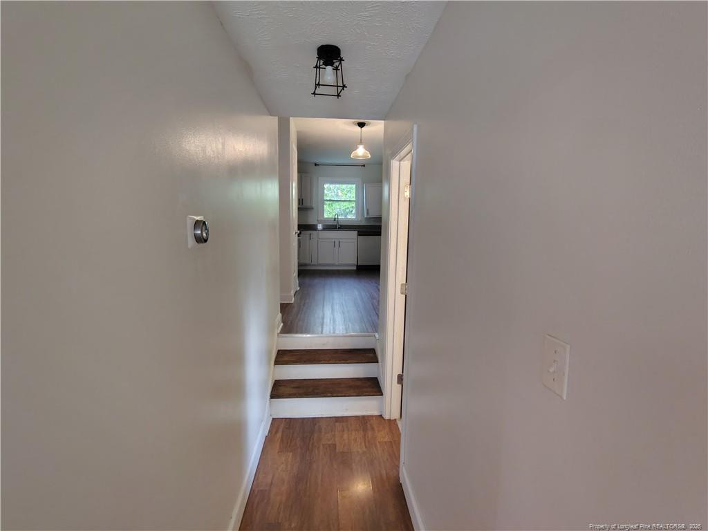 515 Farmview Drive - Photo 4