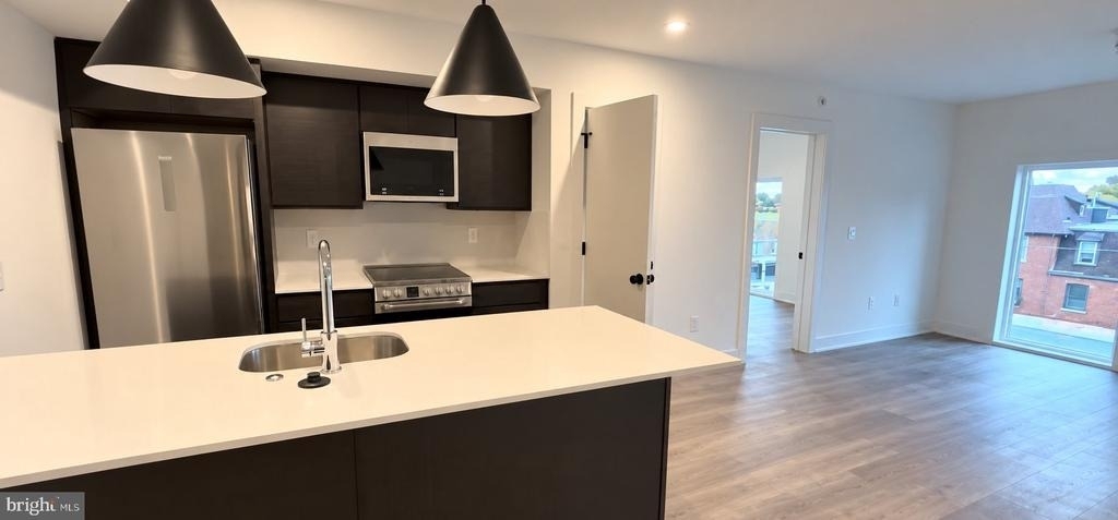 5200 Chester Avenue - Photo 14