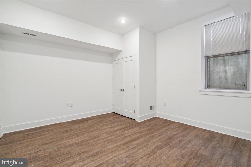 1328 N Franklin Street - Photo 11