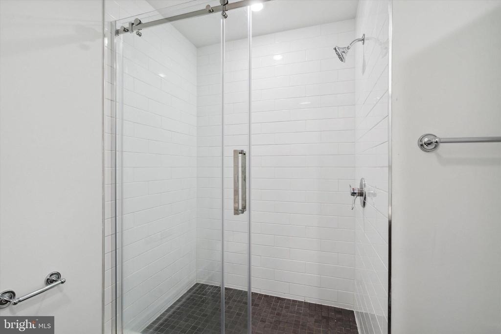 1328 N Franklin Street - Photo 9