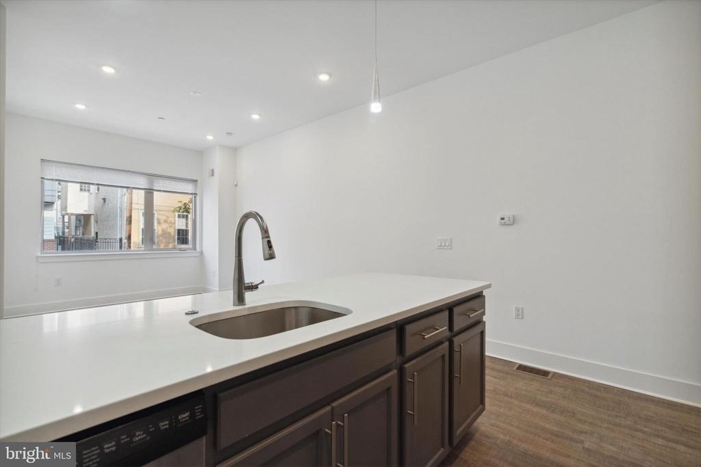 1328 N Franklin Street - Photo 7