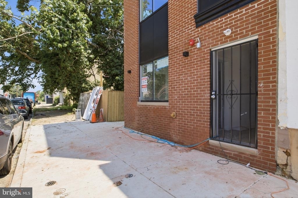 613 N Brooklyn Street - Photo 15