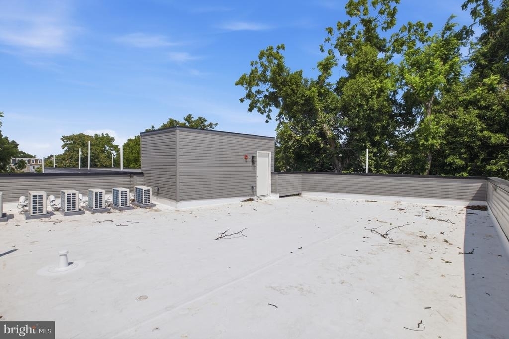 613 N Brooklyn Street - Photo 9