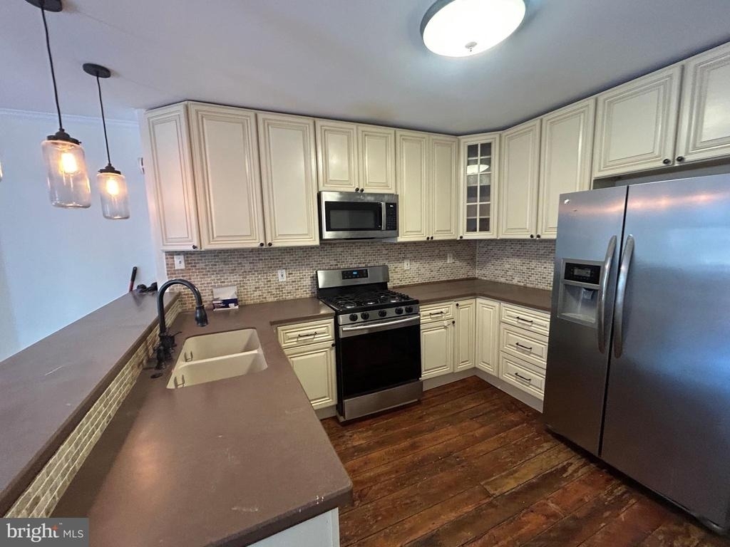 748 S Harshaw Street - Photo 8
