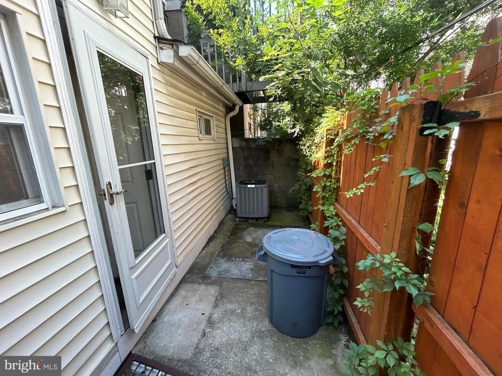 748 S Harshaw Street - Photo 23