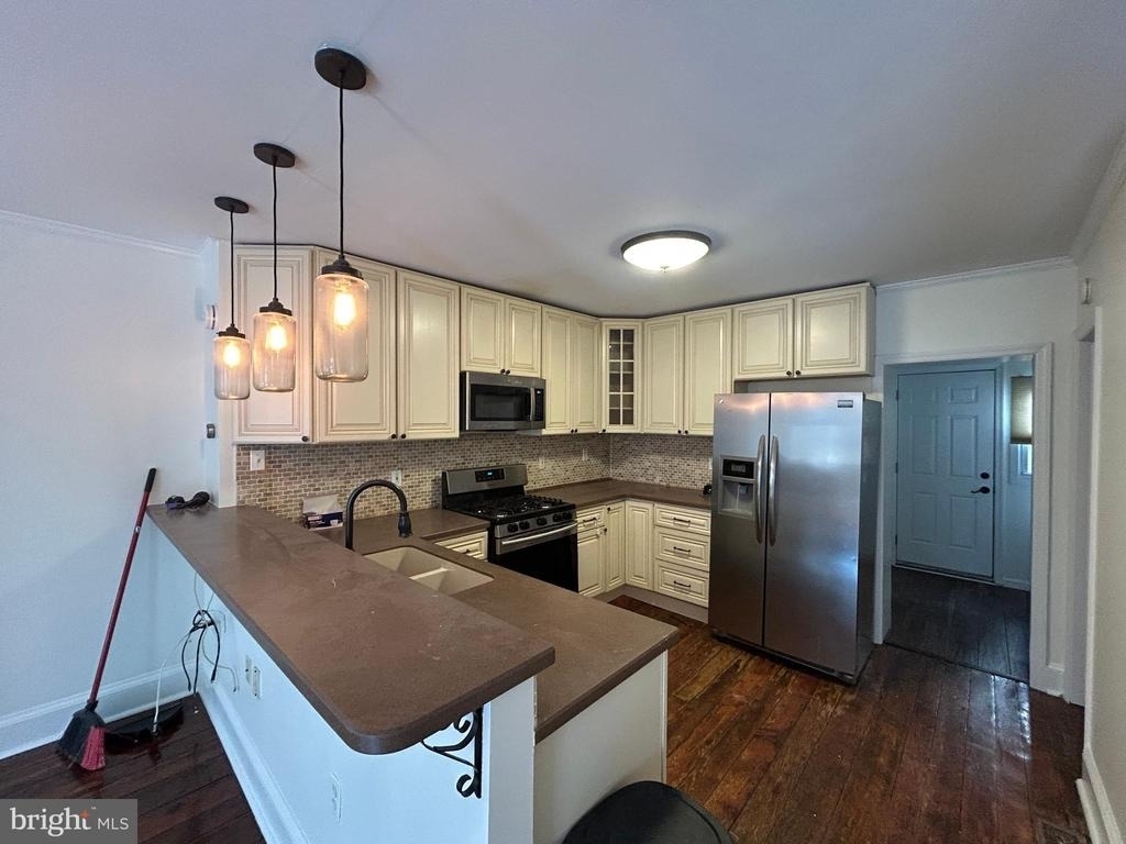 748 S Harshaw Street - Photo 5