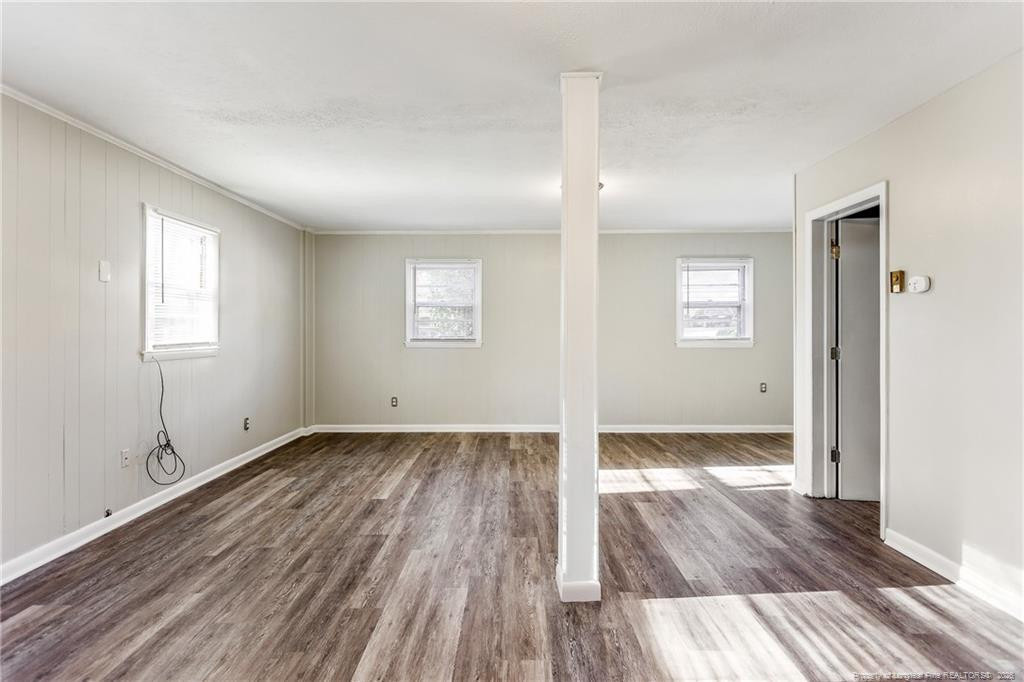 1089 Essex Place - Photo 6